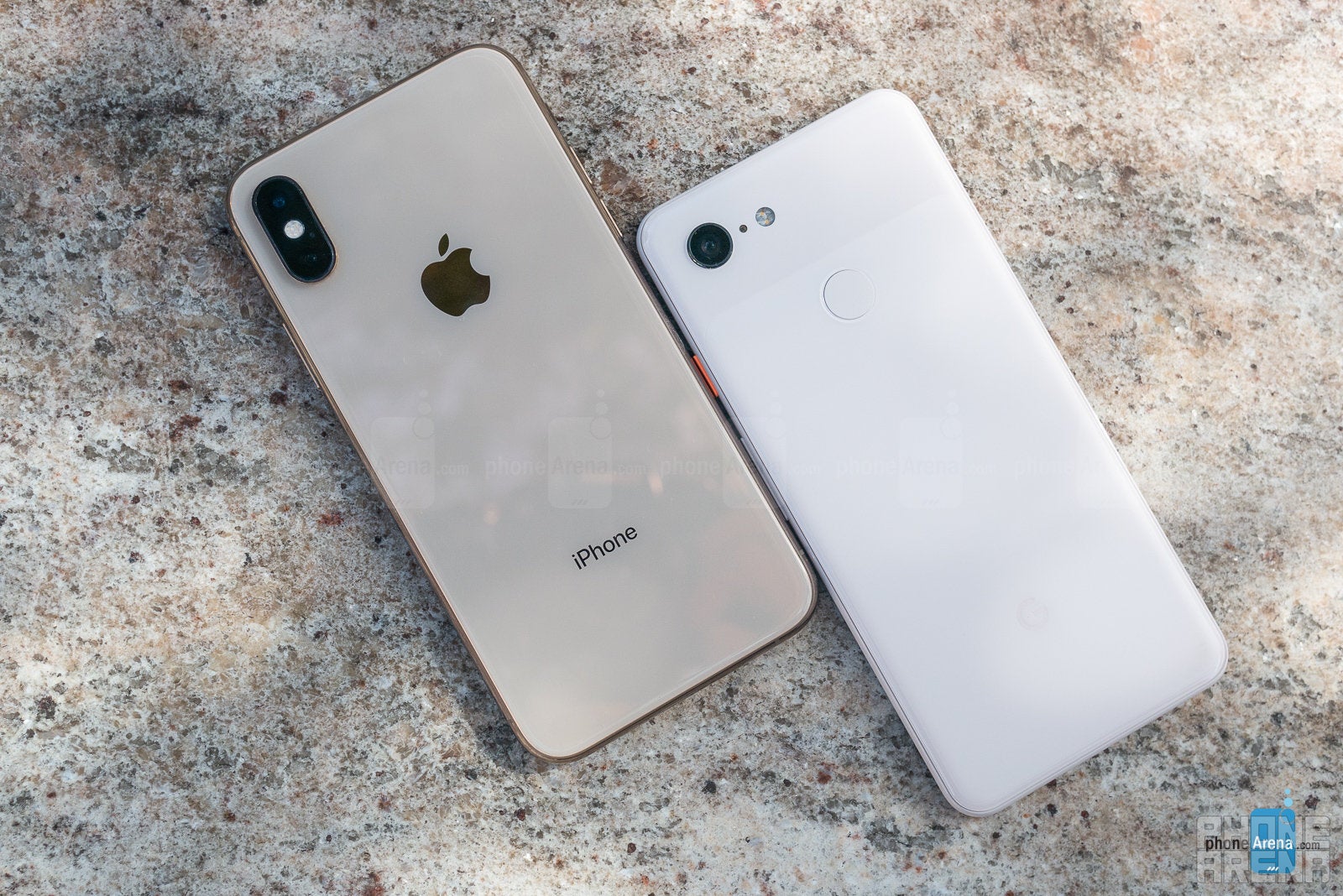 Google Pixel 3 vs Apple iPhone XS