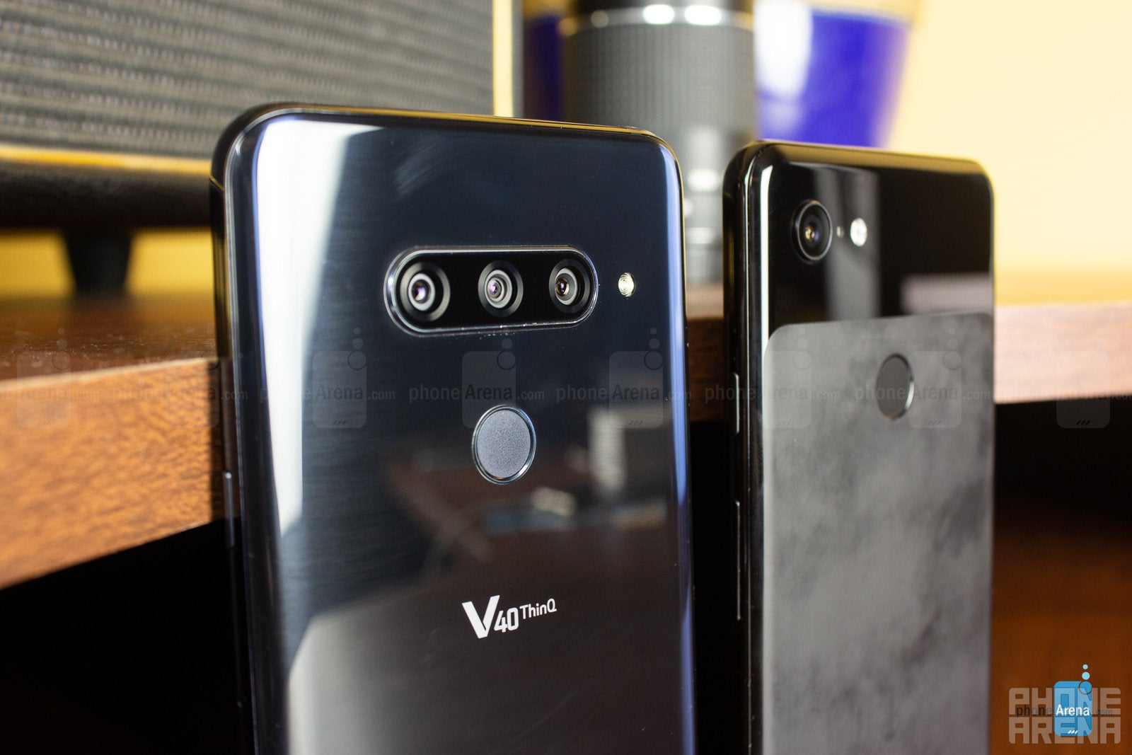 Google Pixel 3 XL vs LG V40 ThinQ