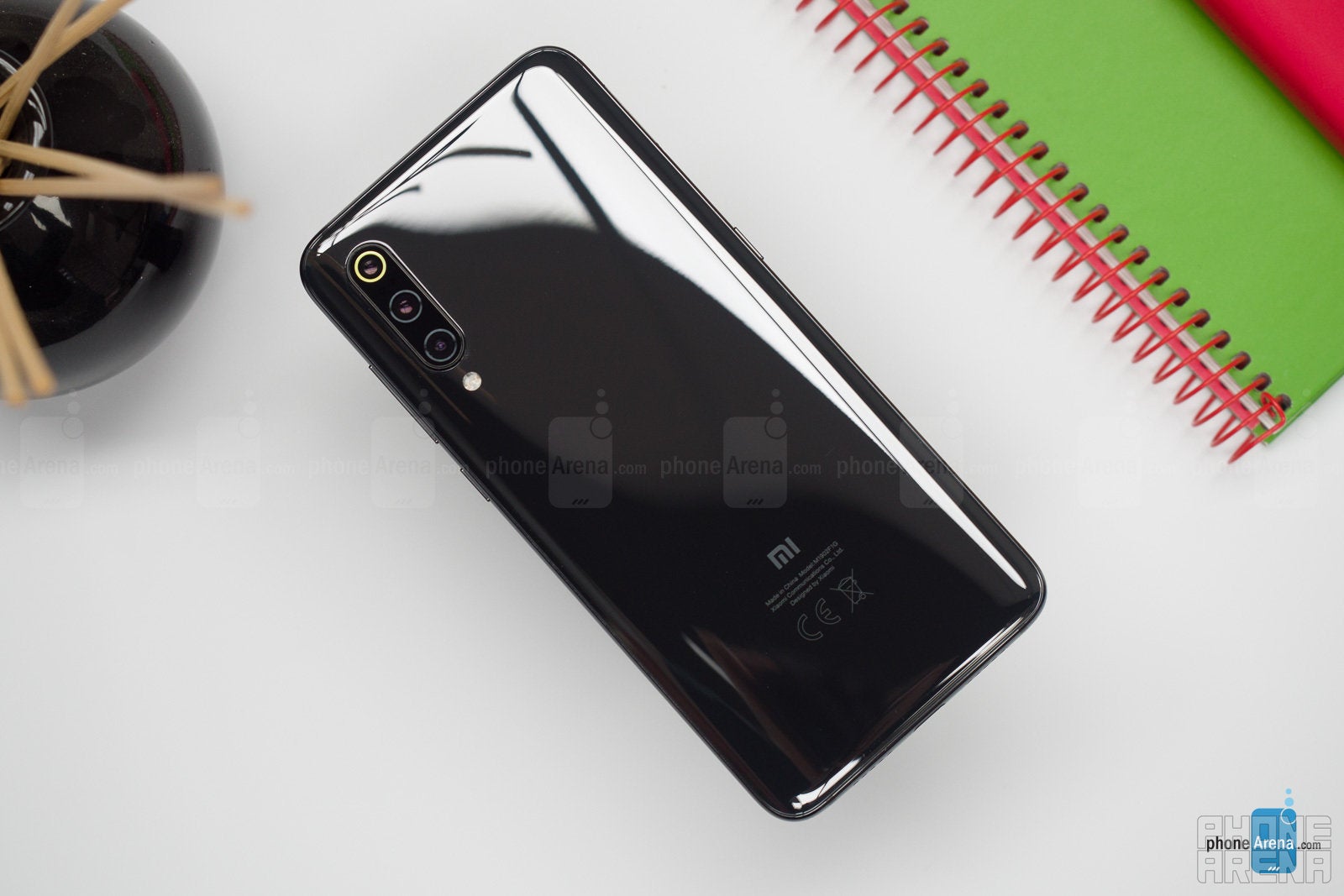 Xiaomi Mi 9 Smartphone with a Snapdragon 855 processor