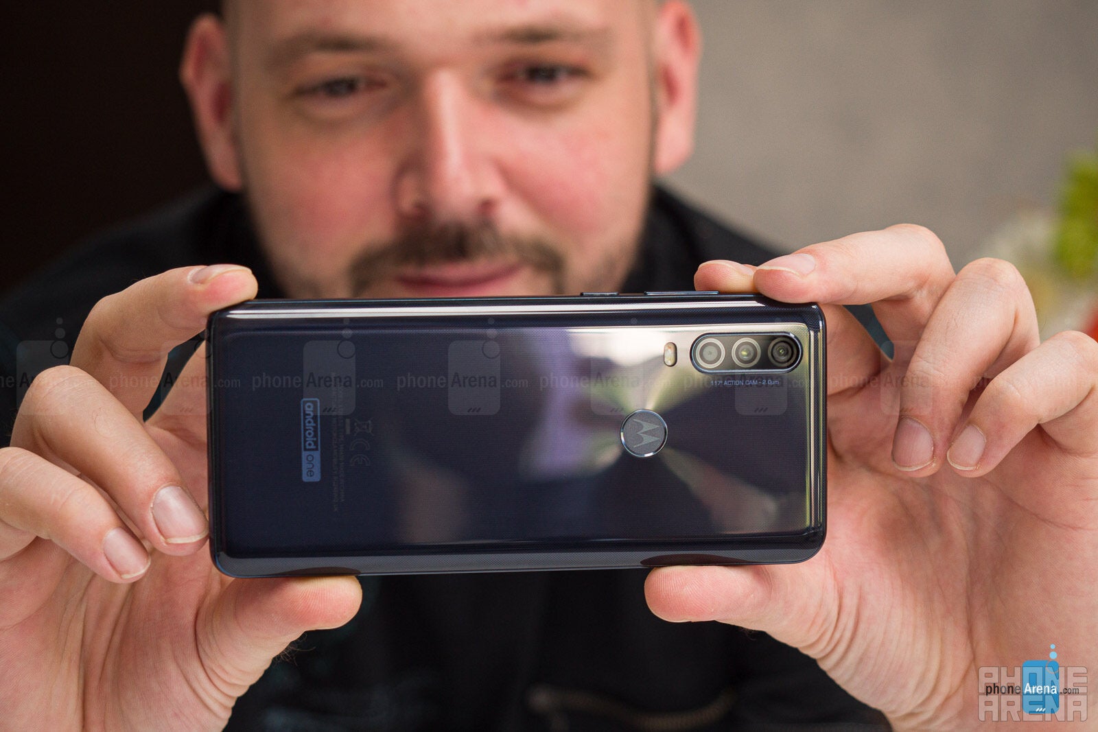 Motorola One Action Review: a phone with an action camera