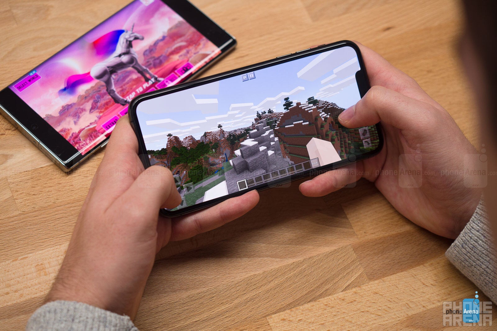 iPhone 11 Pro Max vs Samsung Galaxy Note 10+: Which $1,100 giant phablet  phone is best?