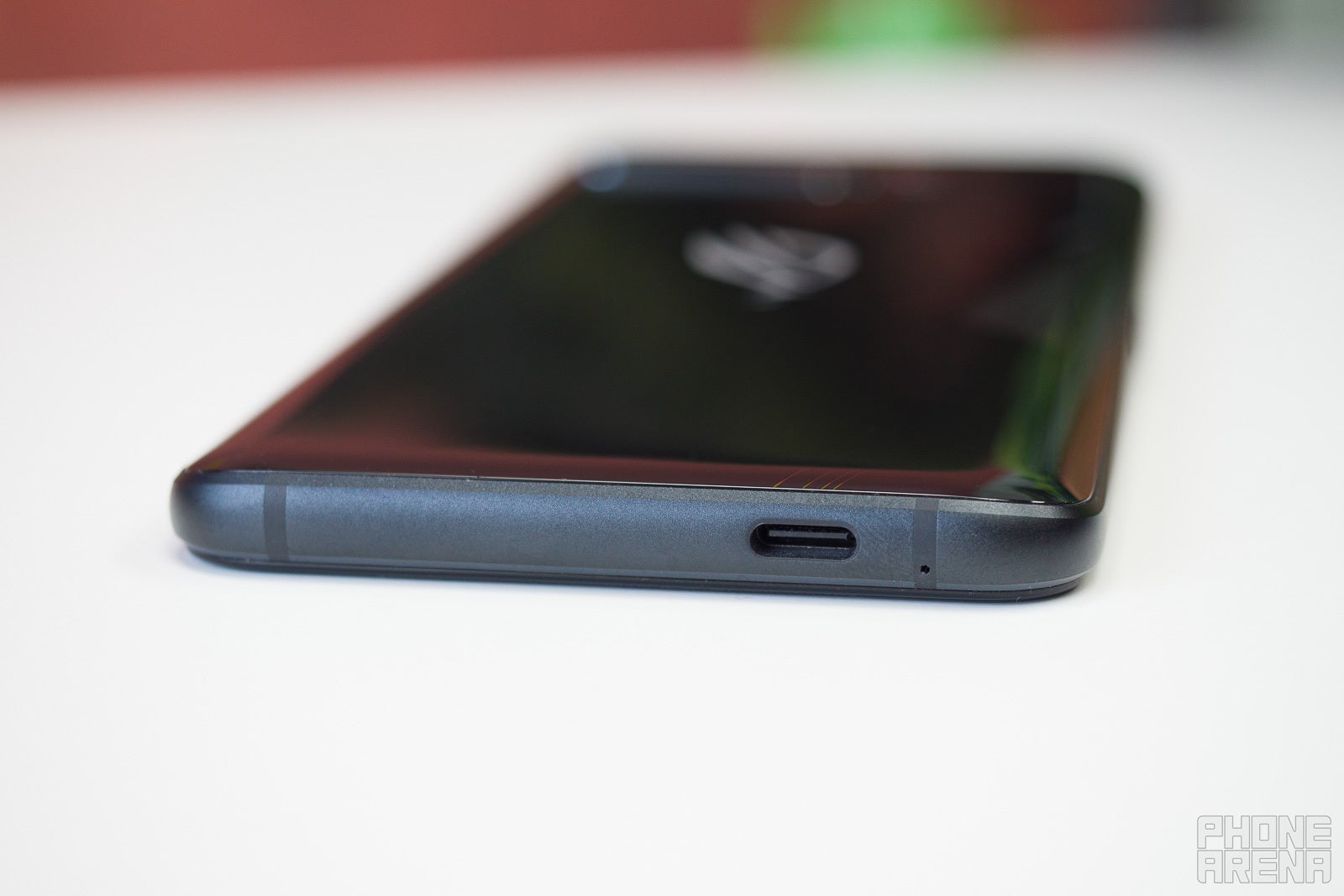No 3.5 mm jack - Asus ROG Phone 3 Review: Gaming Beast