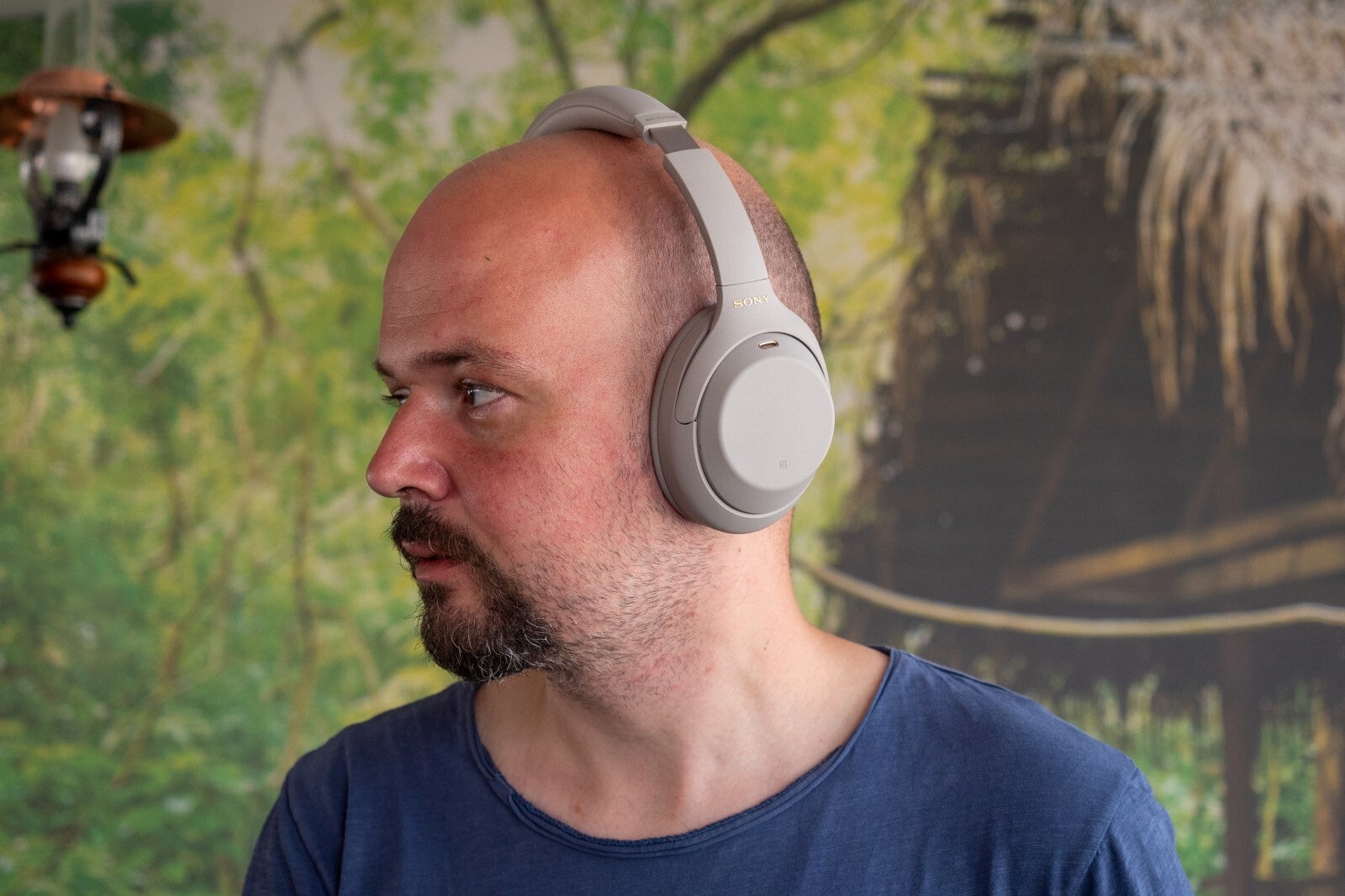 Sony WH-1000XM4 Review (noise cancelling headphone)