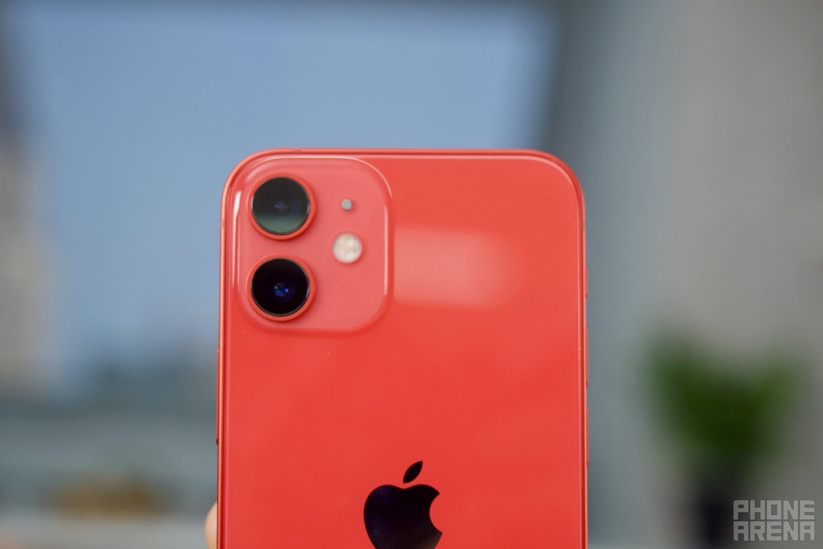 Apple iPhone 12 mini Review