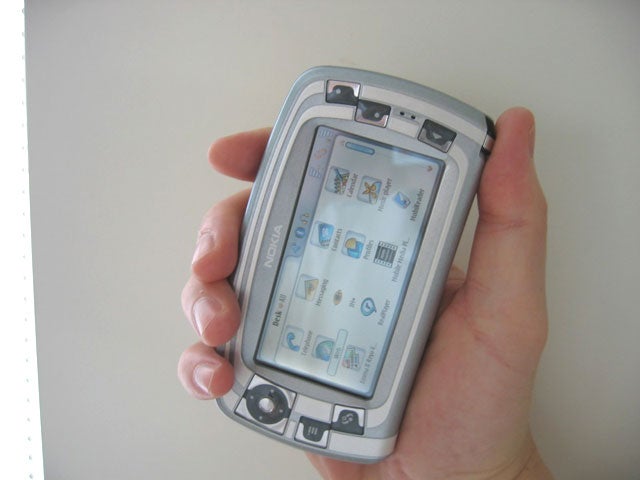 Nokia 7710 review