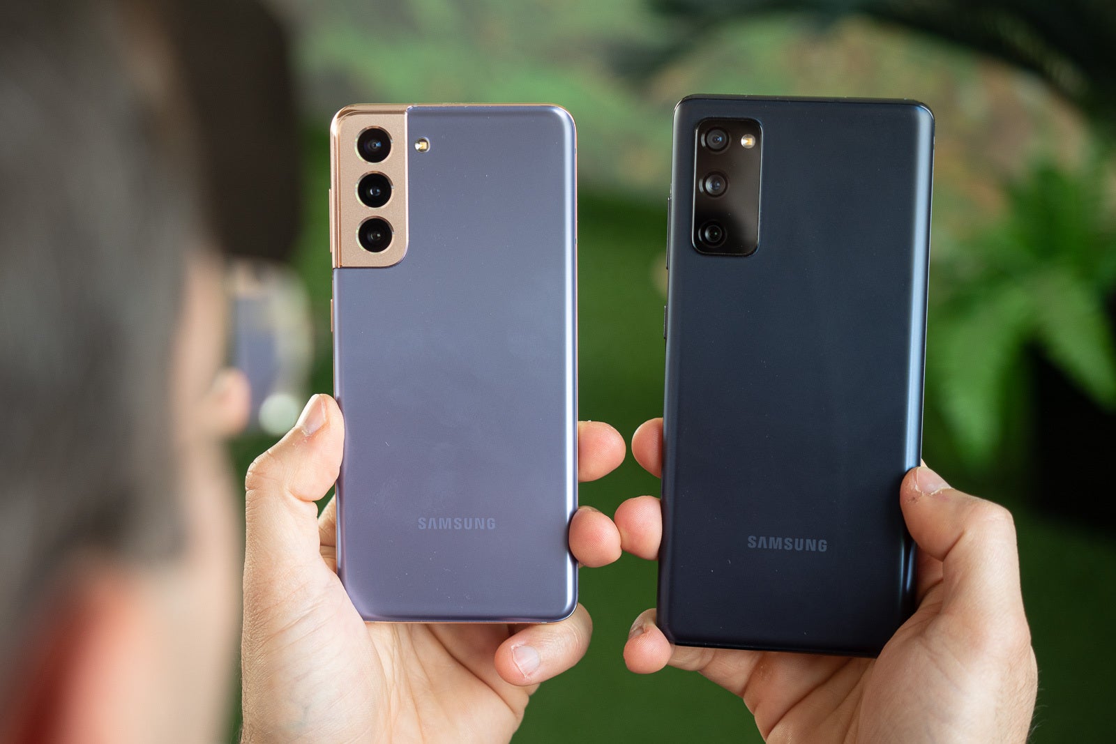 Galaxy S21 left, Galaxy S20 FE right - Samsung Galaxy S21 vs Galaxy S20 FE