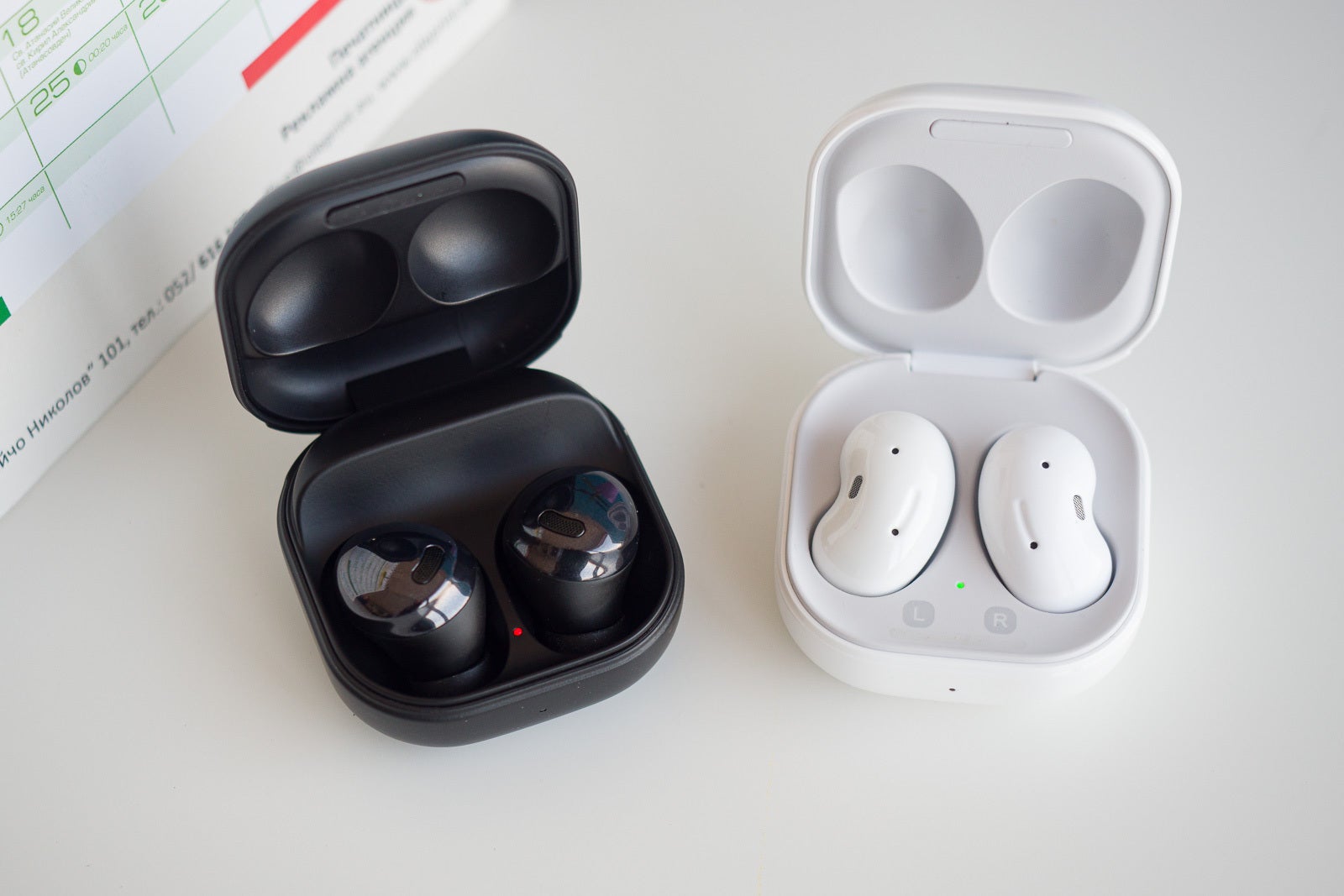 compare galaxy buds live and galaxy buds pro