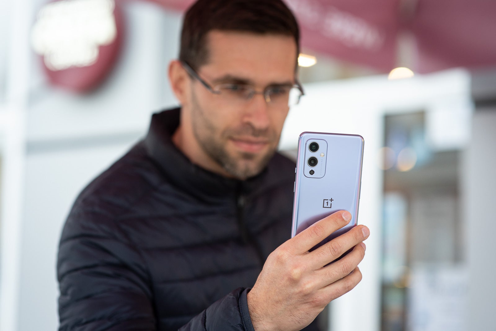 is oneplus 9 a flagship phone