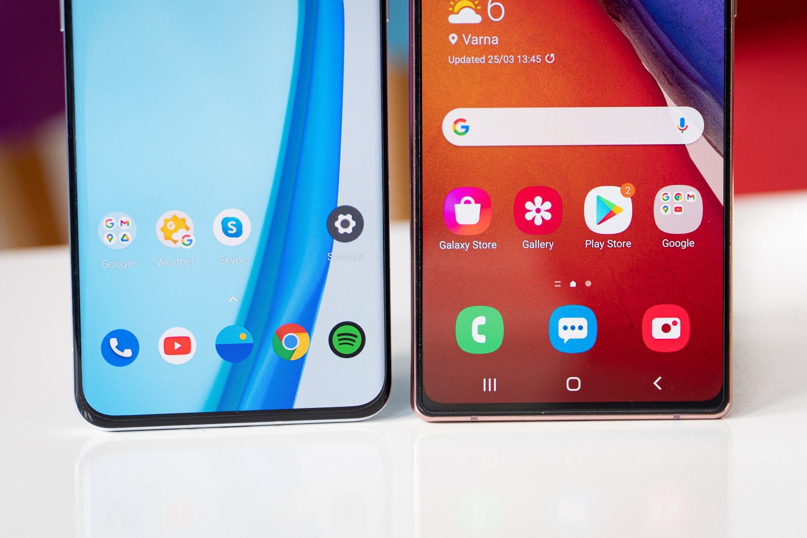 The OnePlus 9 Pro (left) and Galaxy Note 20 (right) - OnePlus 9 Pro vs Samsung Galaxy Note 20
