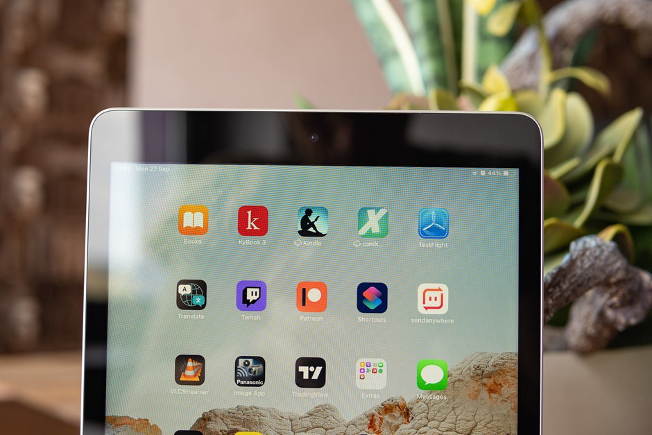 iPad 10.2 (2021) review: same old, same gold | TeknoSignal | Tekno Signal