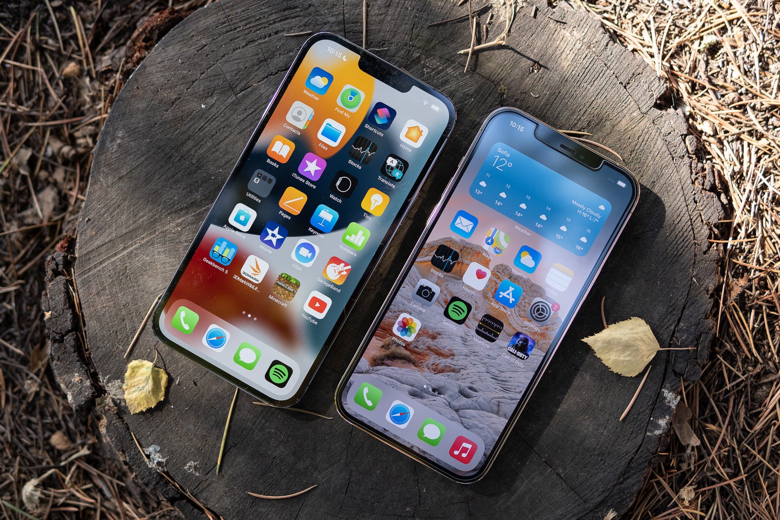 iPhone 13 Pro Max on the left, 12 Pro Max — on the right - iPhone 13 Pro Max vs iPhone 12 Pro Max