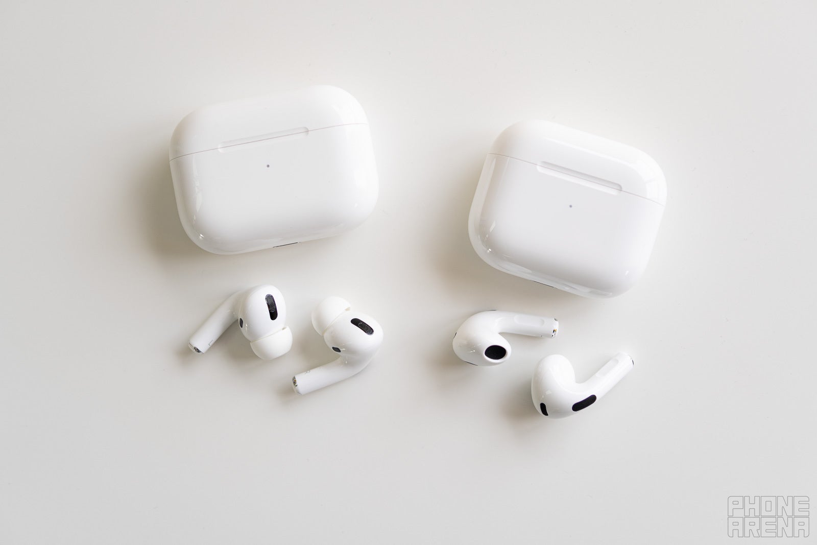 AirPods Pro (left) and AirPods 3 (right) - AirPods 3 vs AirPods Pro: Do you want ANC or not?