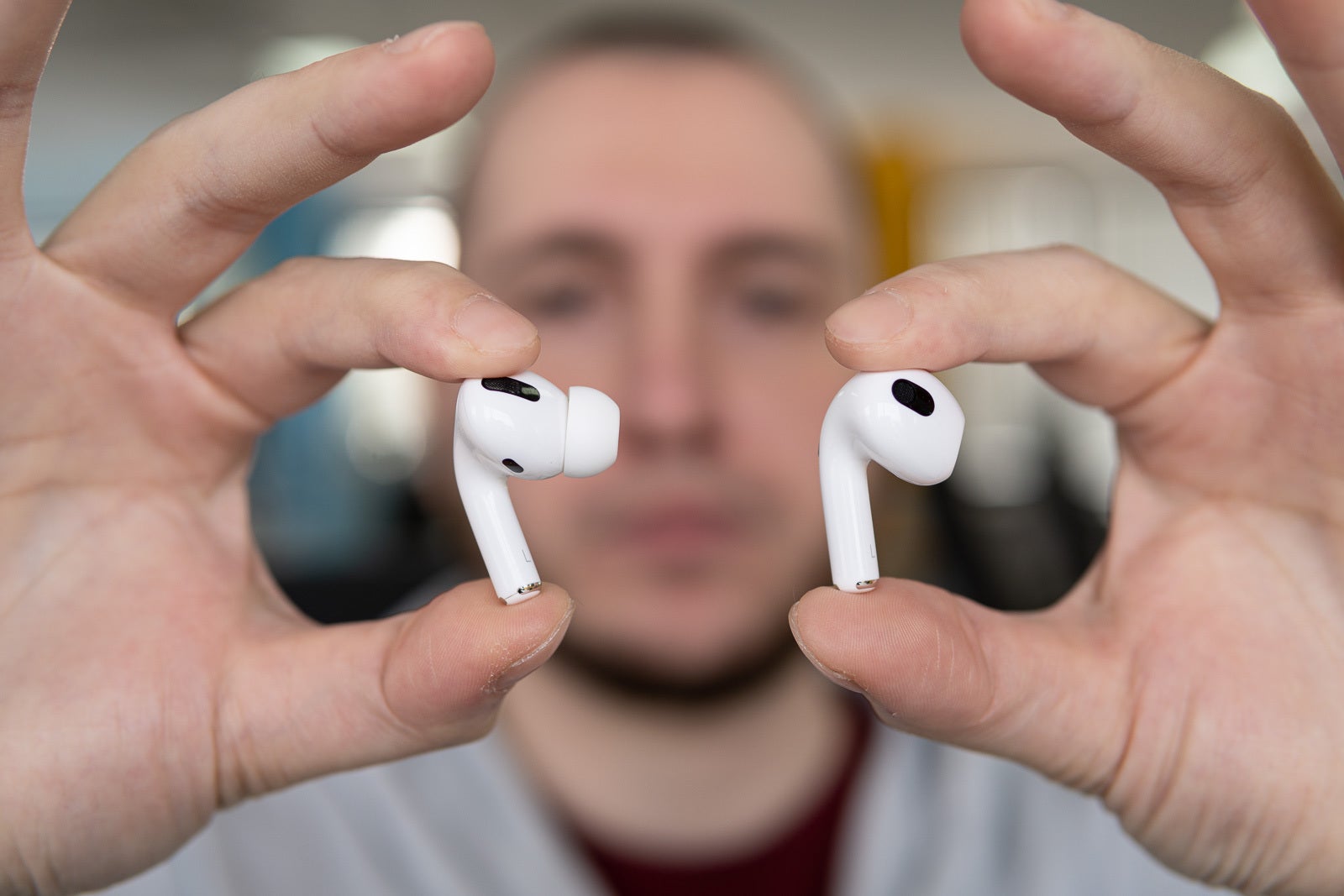 AirPods Pro (left) and AirPods 3 (right) - AirPods 3 vs AirPods Pro: Do you want ANC or not?