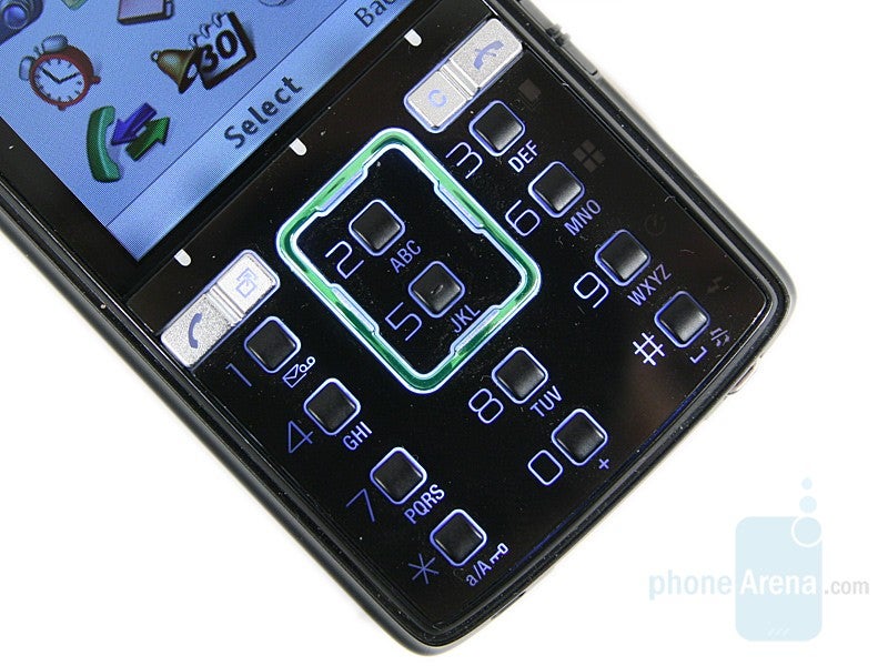 Review: Sony Ericsson W880i - INTERFACES