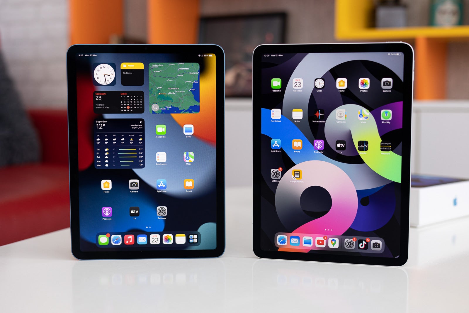 ipad air 4 vs iphone 12 pro max