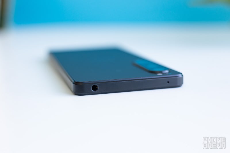 Sony Xperia 1 IV review: unapologetically Sony