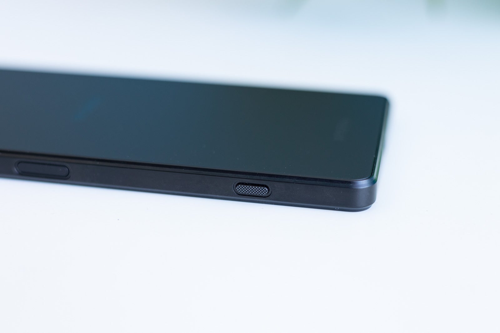 Sony Xperia 1 IV review: unapologetically Sony