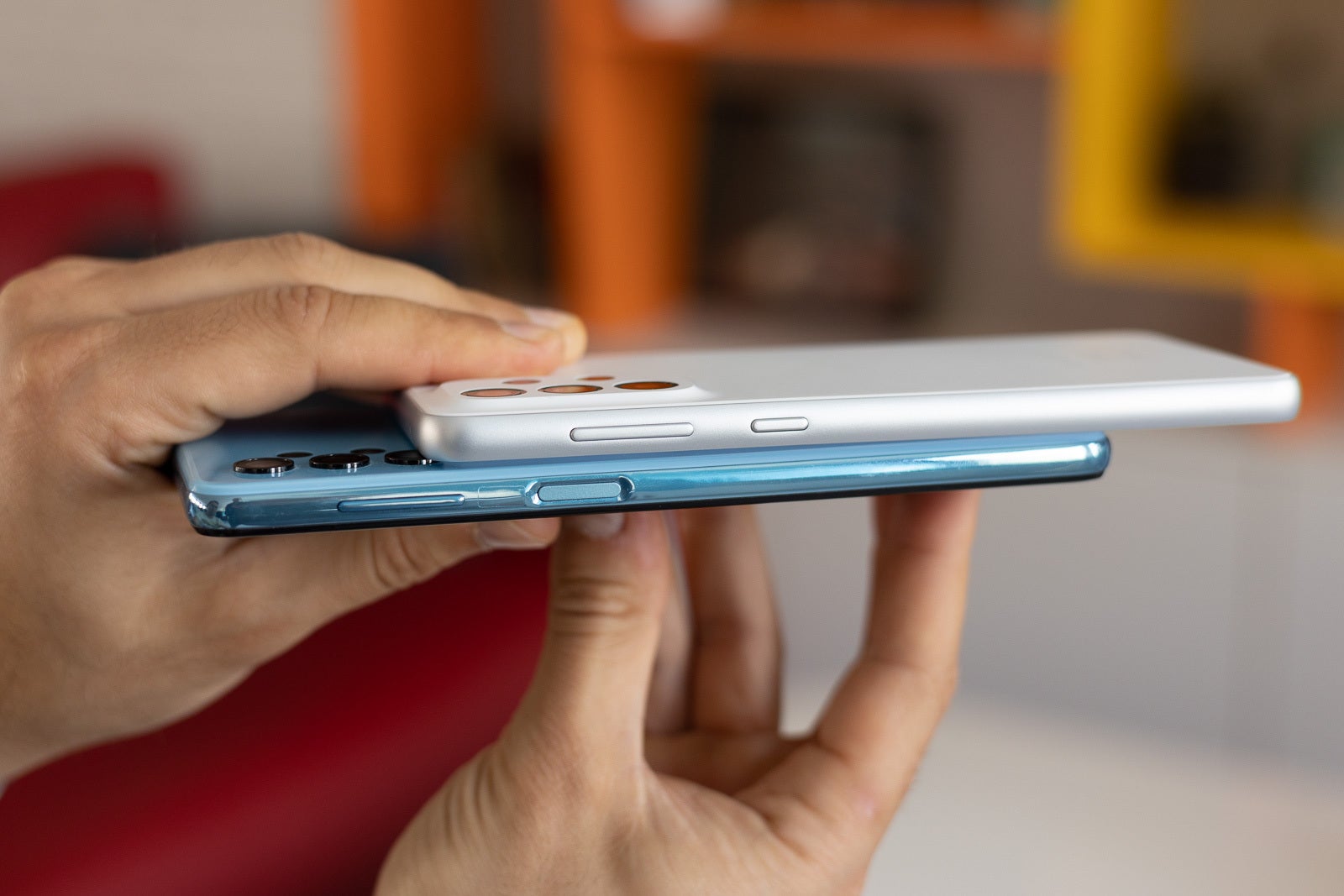 The A33 is much thinner - Samsung Galaxy A33 5G vs Galaxy A32 5G: all the differences