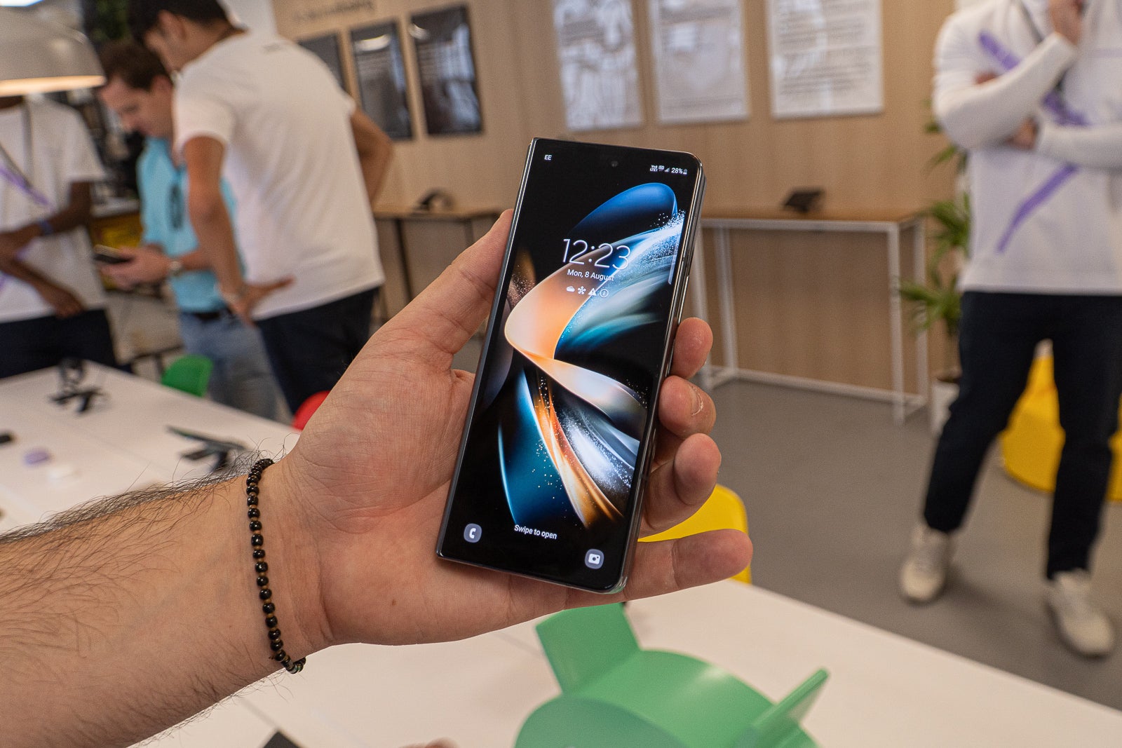 (Image credit - PhoneArena) Galaxy Z Fold 4 outer display - Samsung Galaxy Z Fold 4 hands-on review