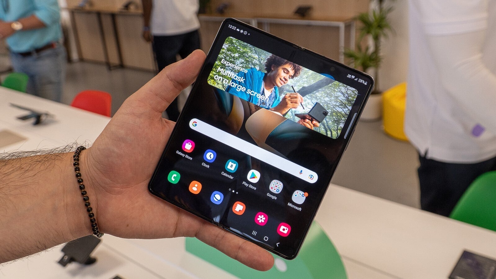 (Image credit - PhoneArena) Galaxy Z Fold 4 display - Samsung Galaxy Z Fold 4 hands-on review