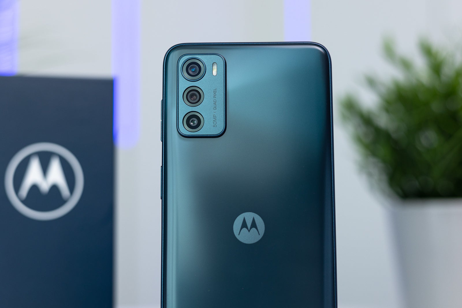 (Image credit - PhoneArena) Moto G42 camera system - Motorola Moto G42 review