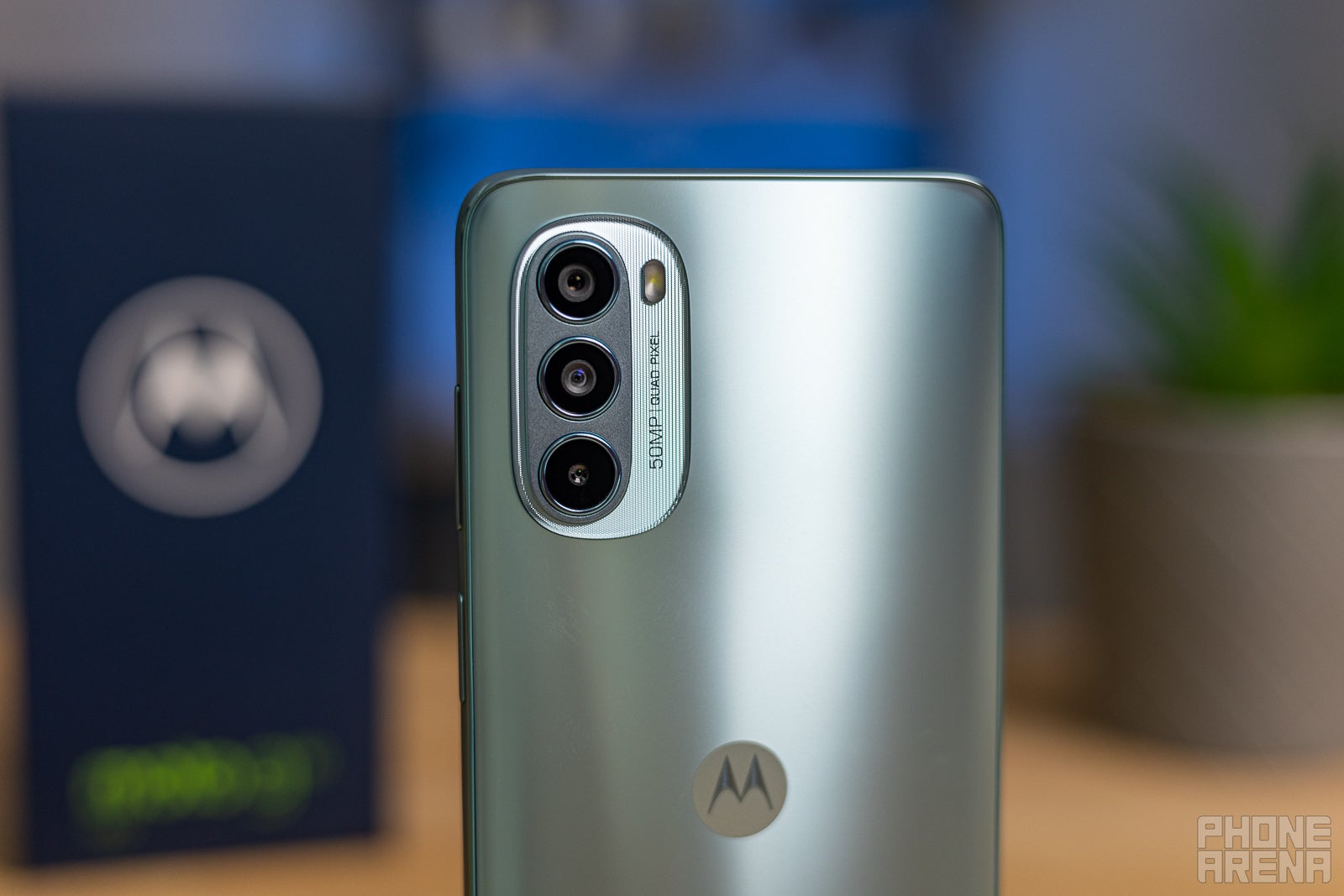 (Image credit - PhoneArena) Moto G62 5G camera system - Motorola Moto G62 5G review: is 5G worth so many sacrifices?