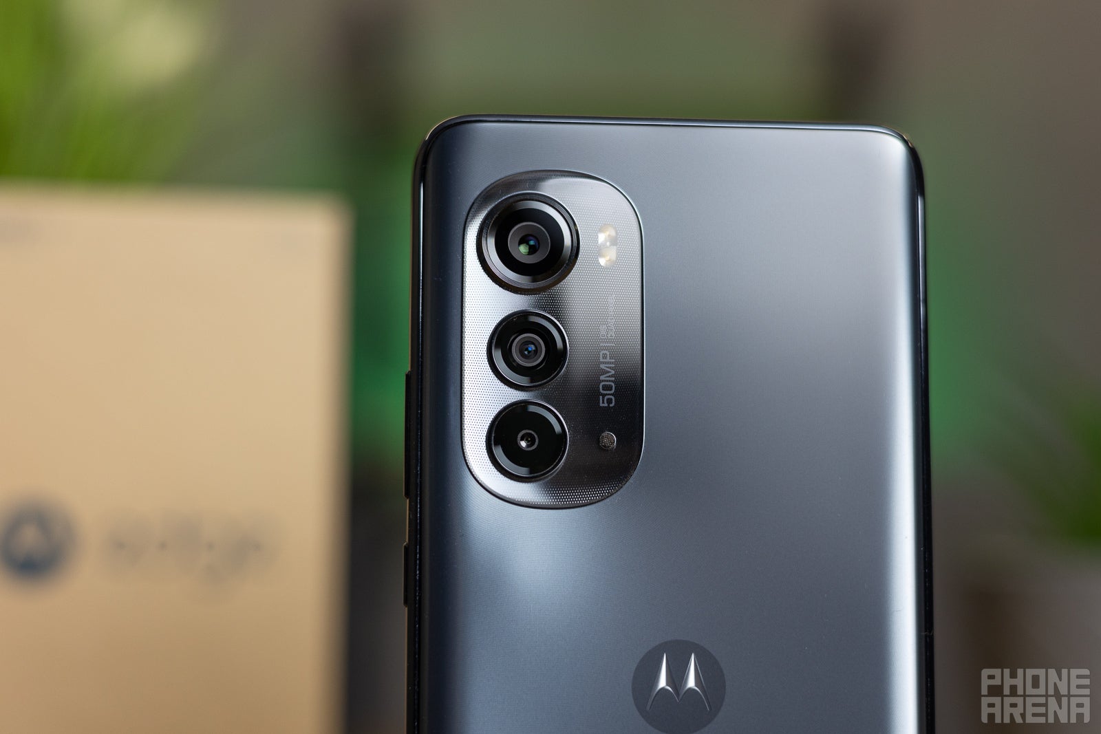 (Image credit - PhoneArena) What can the triple camera system of the Edge (2022) do? - Motorola Edge (2022) review: a minor update