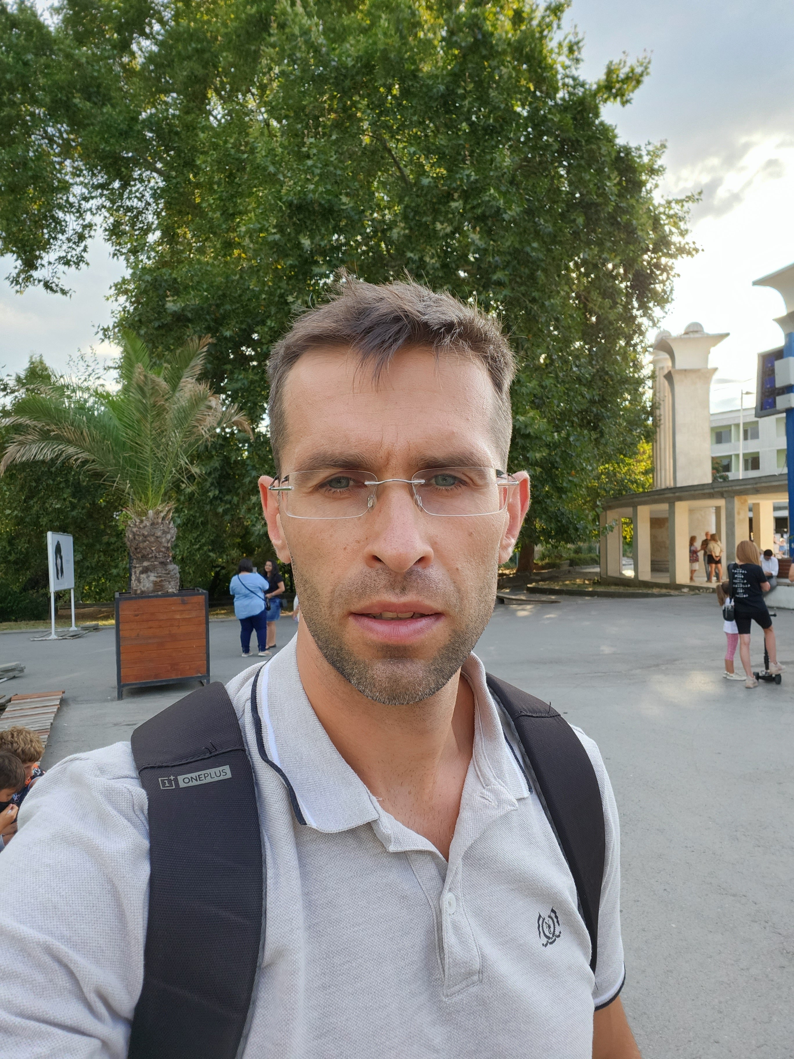 Z Fold 4 selfie (cover display) camera