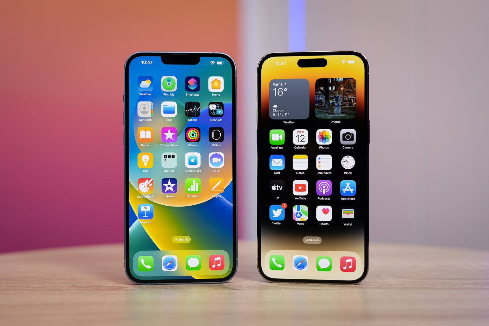 (Bildekreditt - Phonearena) iPhone 14 Pro Max vs iPhone 14 Plus - iPhone 14 Pro Max vs iPhone 14 Plus: Hva er forskjellene og er de verdt det?