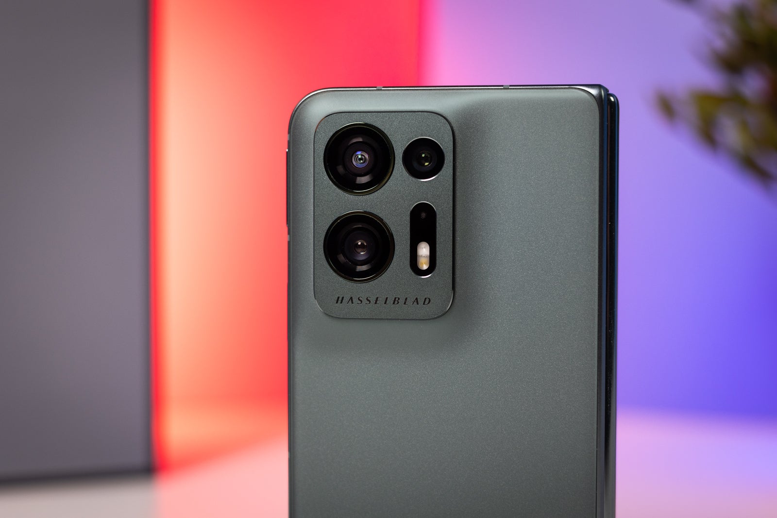The Find N2 camera - Oppo Find N2 review: a crease-less wonder