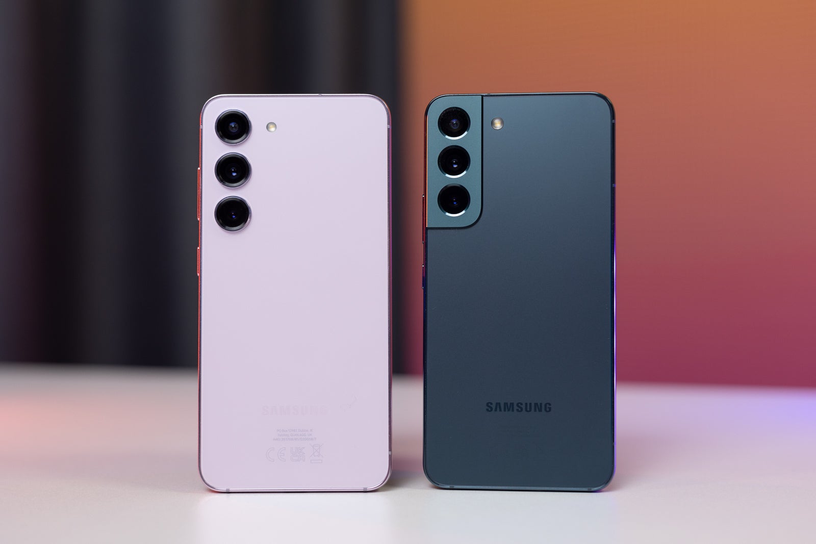 Galaxy S23 versus Galaxy S22 (Afbeelding tegoed - PhoneArena) - Samsung Galaxy S23 versus Galaxy S22: wat is er nieuw, is het het waard?