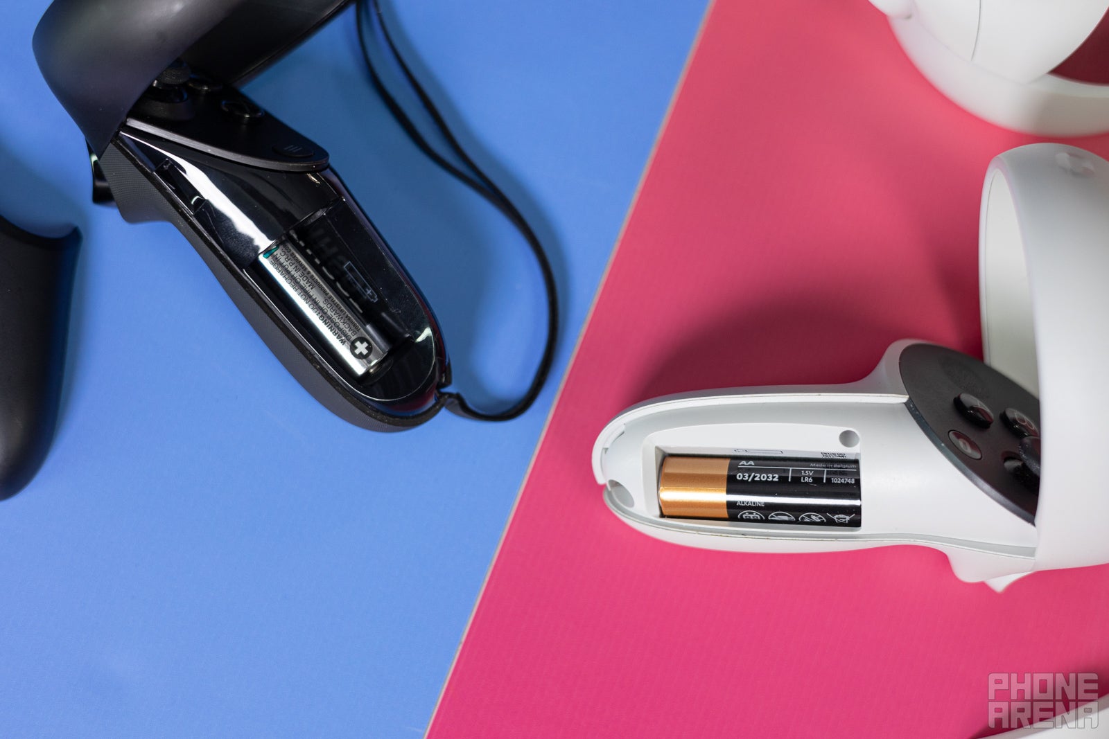 (Image Credit - PhoneArena) Both use replaceable AA batteries - Meta Quest 2 vs Oculus Rift S: Which one should you buy? The standalone VR headset or the PCVR-only