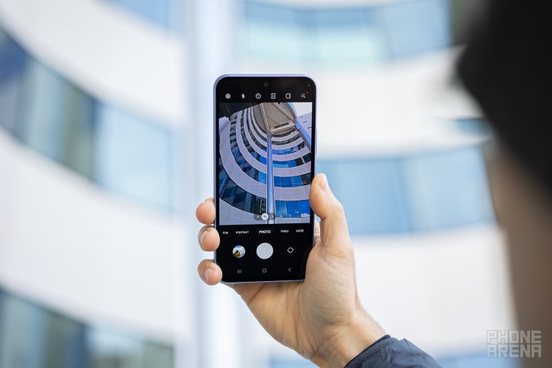 Samsung Galaxy A54 Review: Good Value For Money, But Stuttery Performance