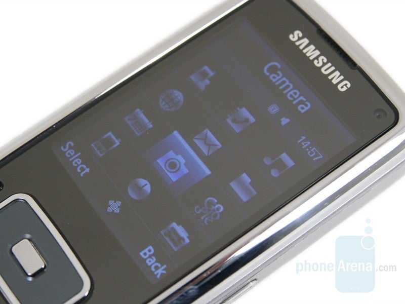 2.4 inches display - Samsung SGH-G800 Preview