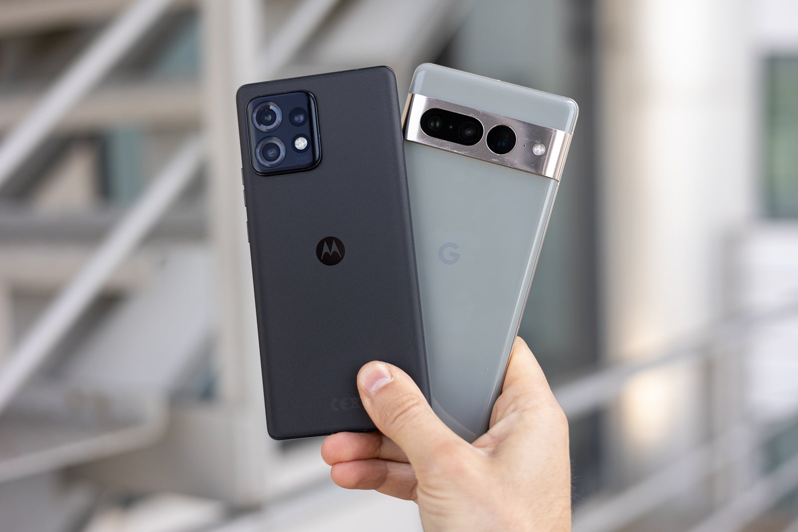 (Image Credit - PhoneArena) Motorola has the upper hand with the Snapdragon 8 Gen 2 chip - Motorola Edge 40 Pro vs Pixel 7 Pro