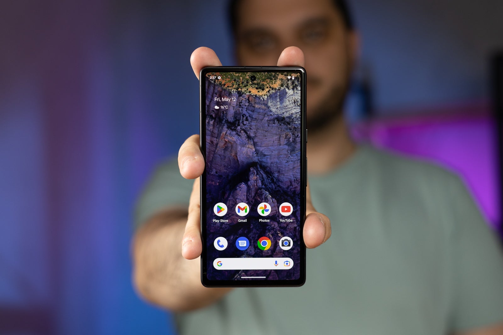 Google Pixel 7a Review: It's worth it - PhoneArena