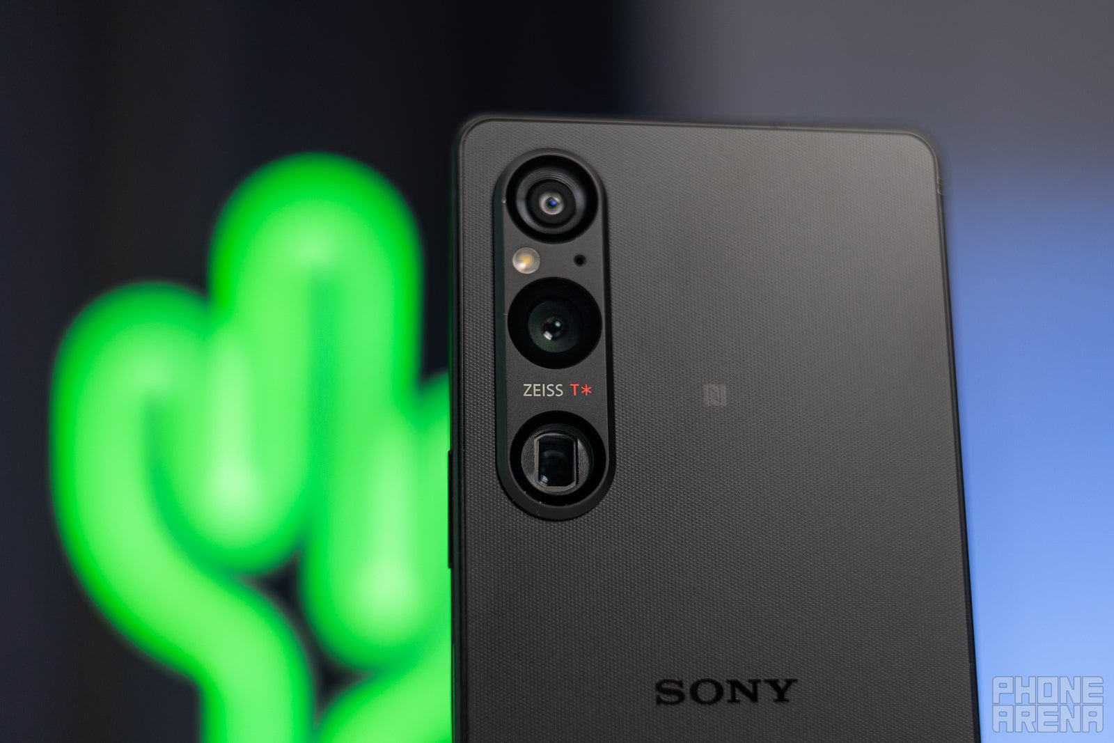 A video review of Sony's Xperia 1 V as a portable audio player