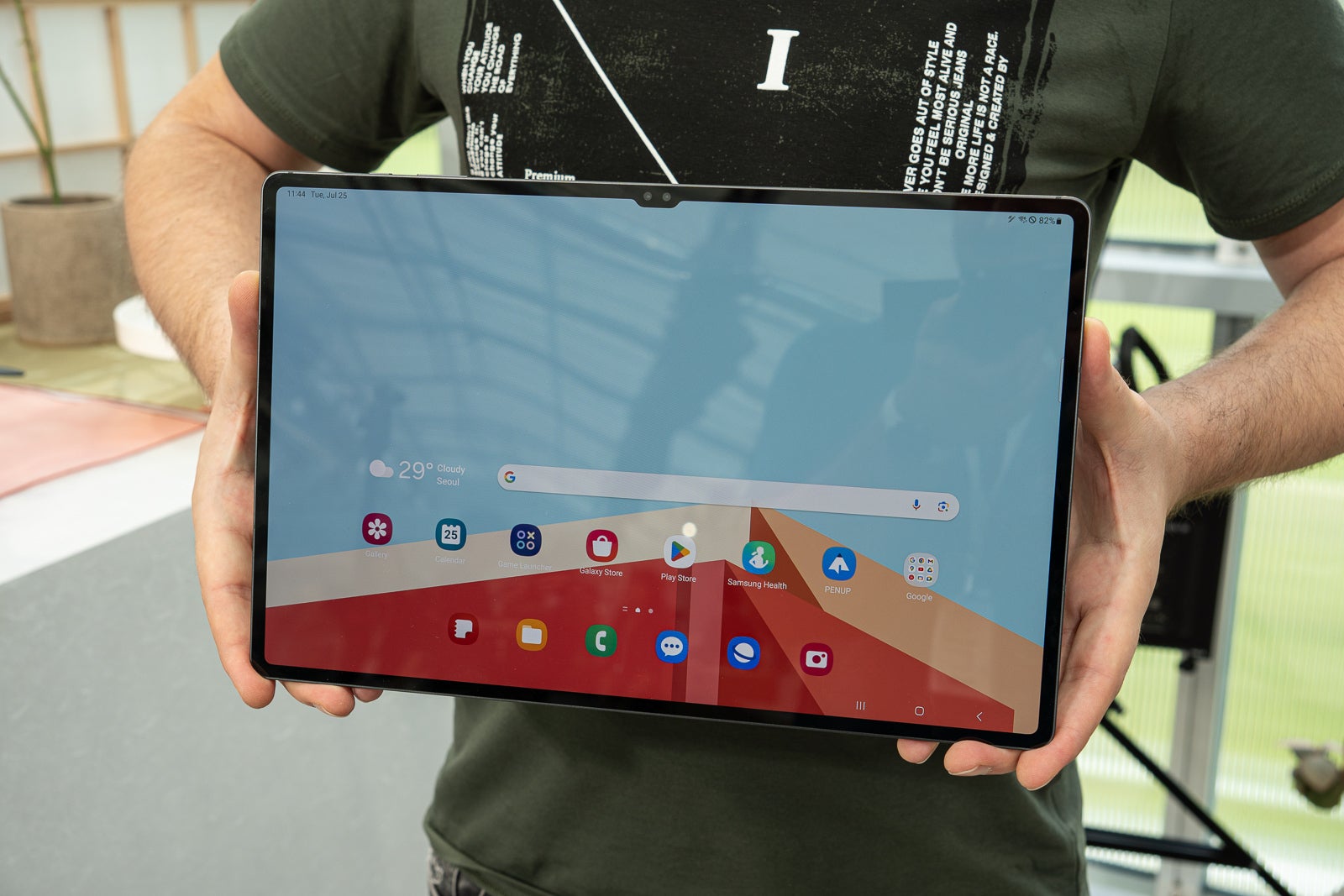 samsung-galaxy-tab-s9-ultra-hands-on-review-return-of-the-slab