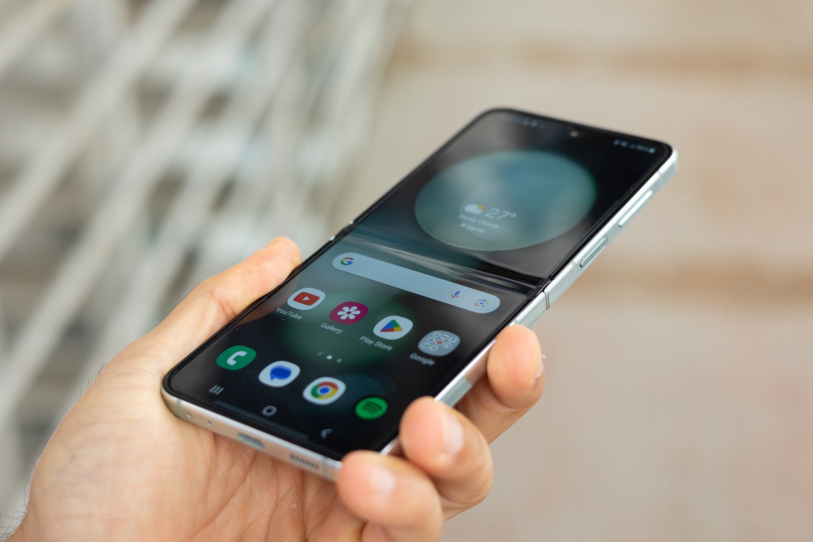 Samsung Galaxy Z Flip Review - PhoneArena