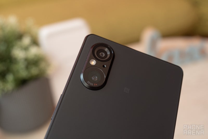 Xperia 5 V