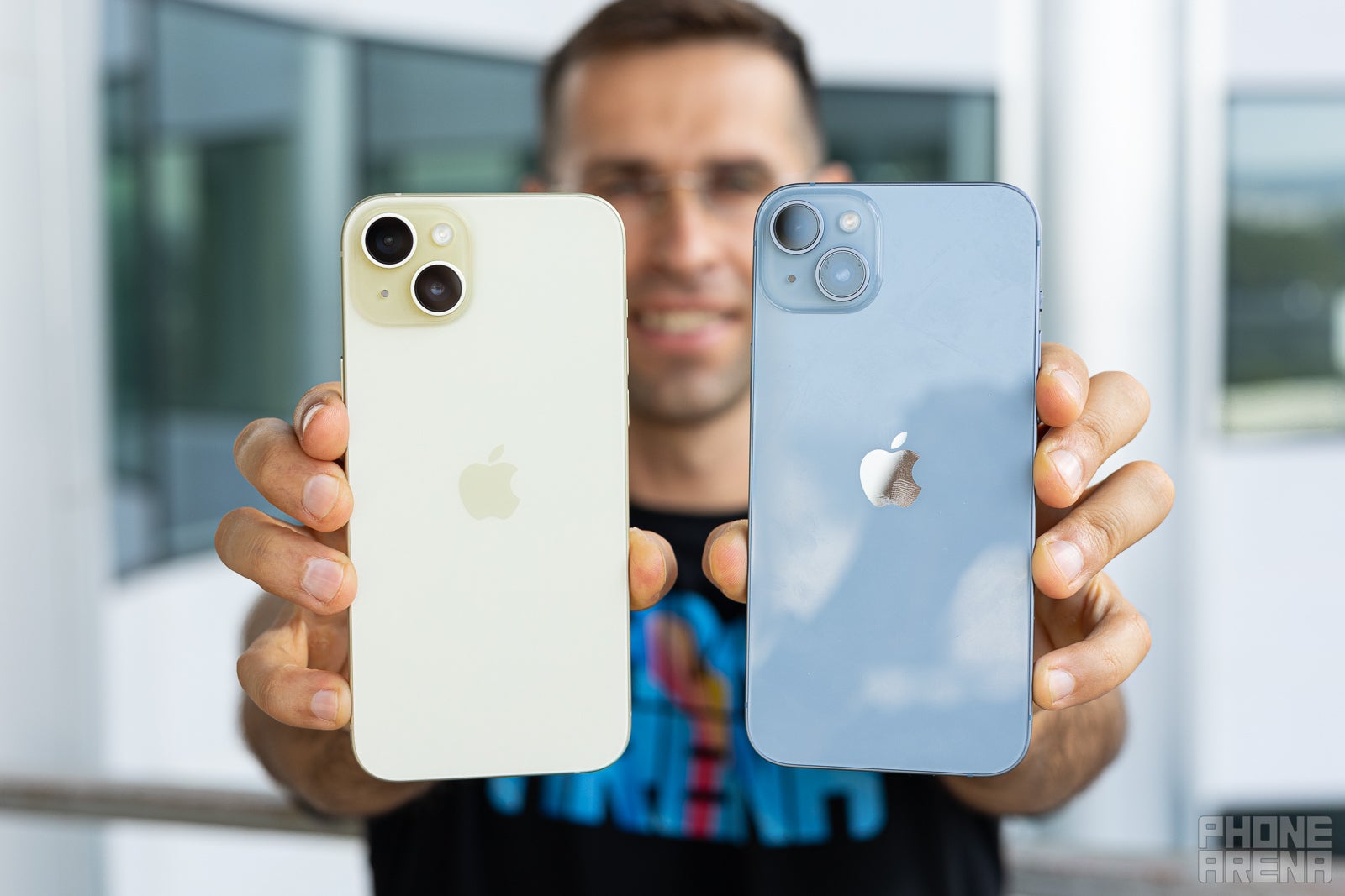 iPhone 15 Pro Max vs iPhone 15 Plus: Battle of the heavyweights