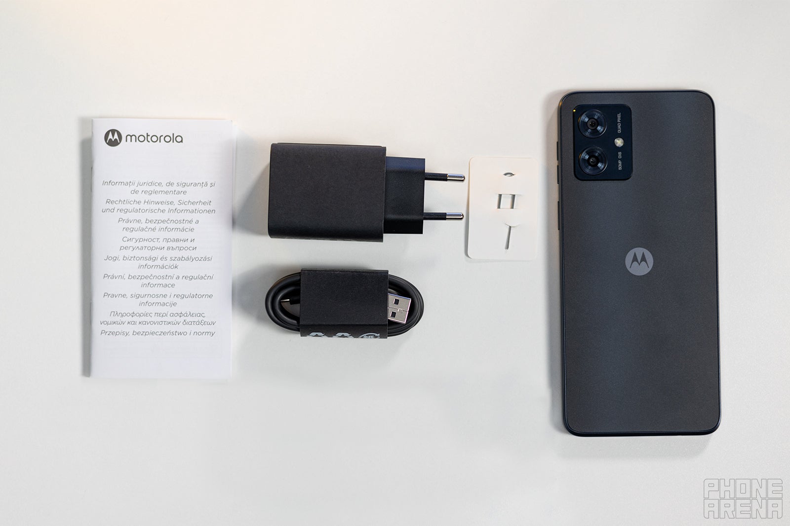 Moto G73 5G: Unboxing & First Look 