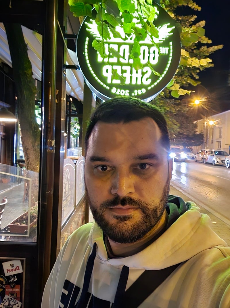 Galaxy Z Fold 5 selfie
