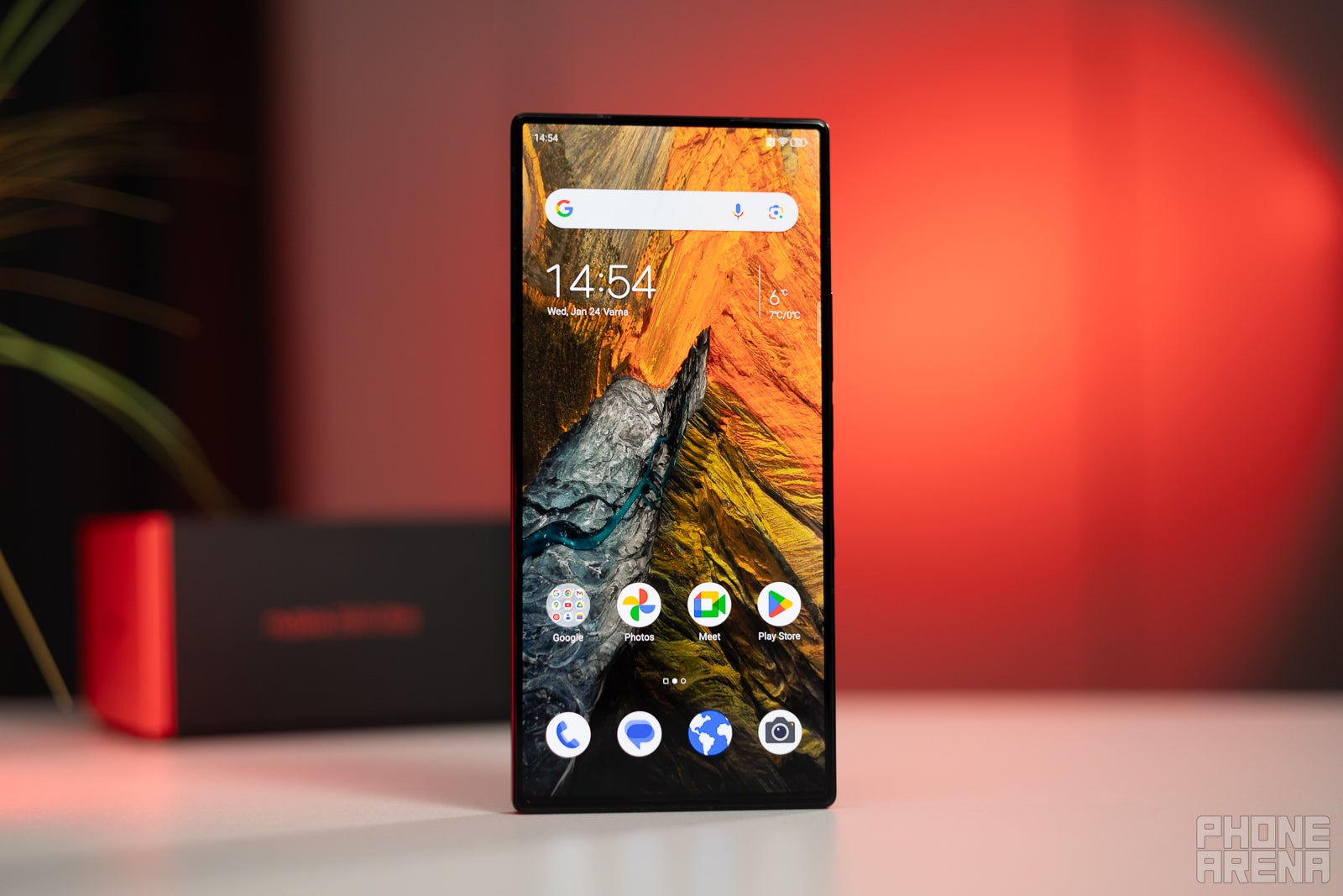 Huge display with an (almost) invisible selfie camera? Check! - Nubia Z60 Ultra review: The era of the edge-to-edge display is nigh
