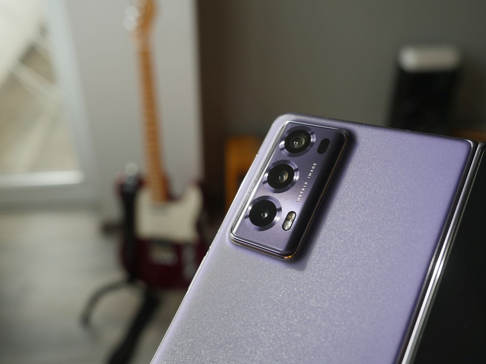 Thin camera module (Image credit - PhoneArena) - Honor Magic V2 Review: It&#039;s a normal flagship that unfolds!