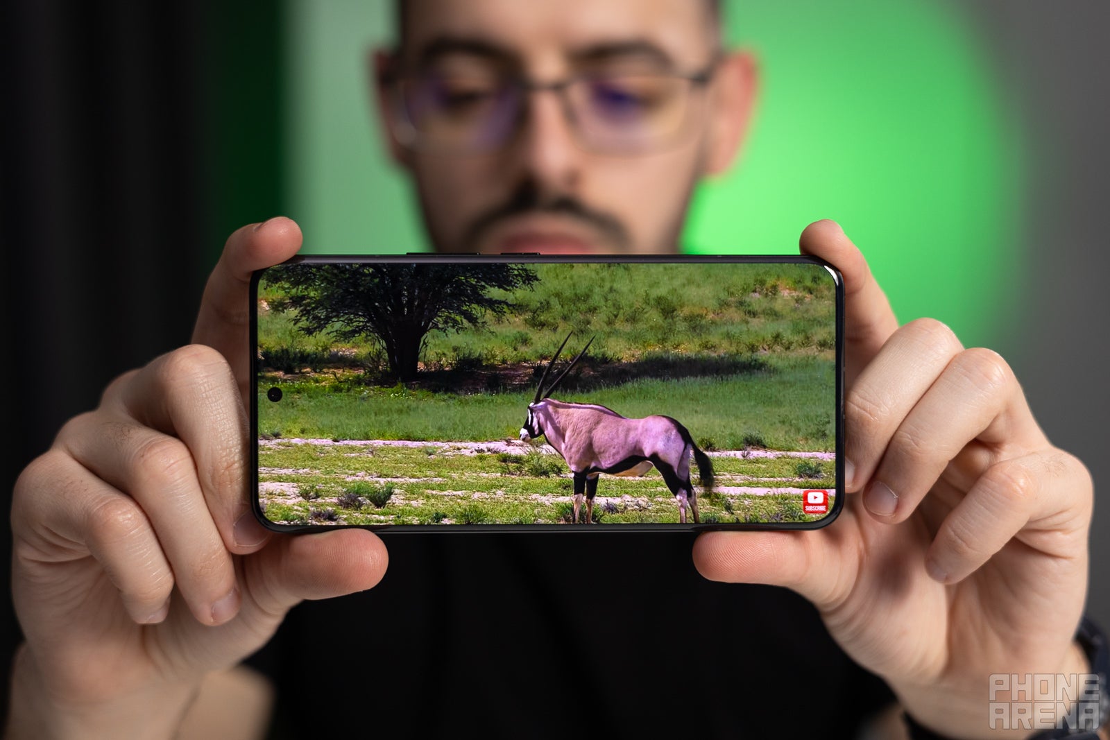 Fantastic screen to match that camera (Image credit - PhoneArena) - Xiaomi 14 Ultra review: it&#039;s going global, and it&#039;s not pulling punches!