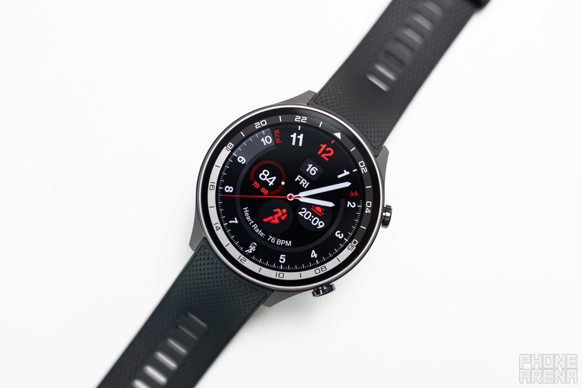 OnePlus Watch 2R: Hey, not half-bad!