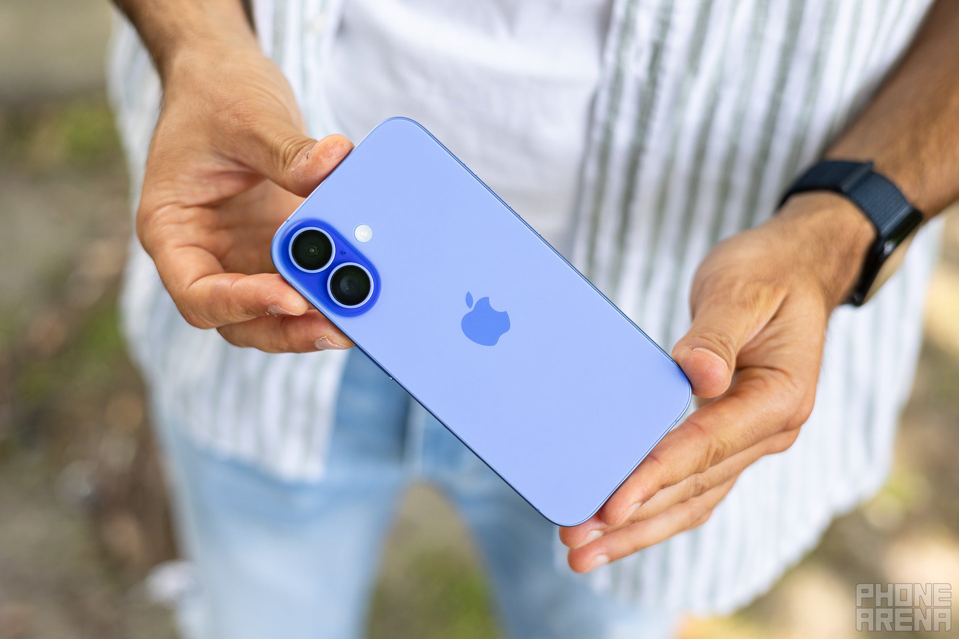 The Camera Control button is a bit... awkward. (Image credit PhoneArena) - Apple iPhone 16 Review: A Step Forward, But Not a Giant Leap