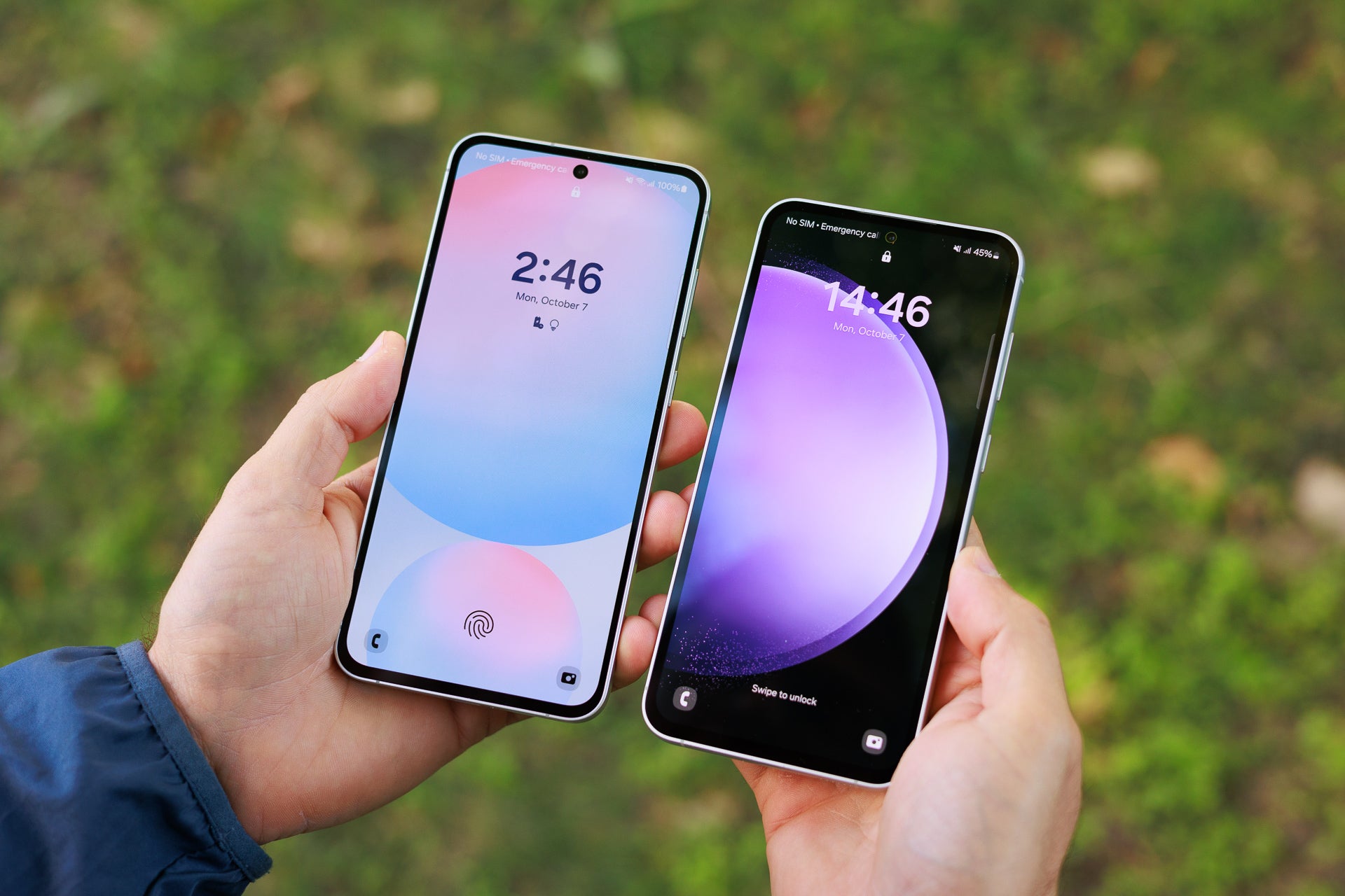 The bezels on the S24 FE looks better thanks to its thinner bezels, but the lack of uniformity makes it retain its non-flagship look. (Image by PhoneArena) - Galaxy S24 FE vs Galaxy S23 FE: FEel the difference?