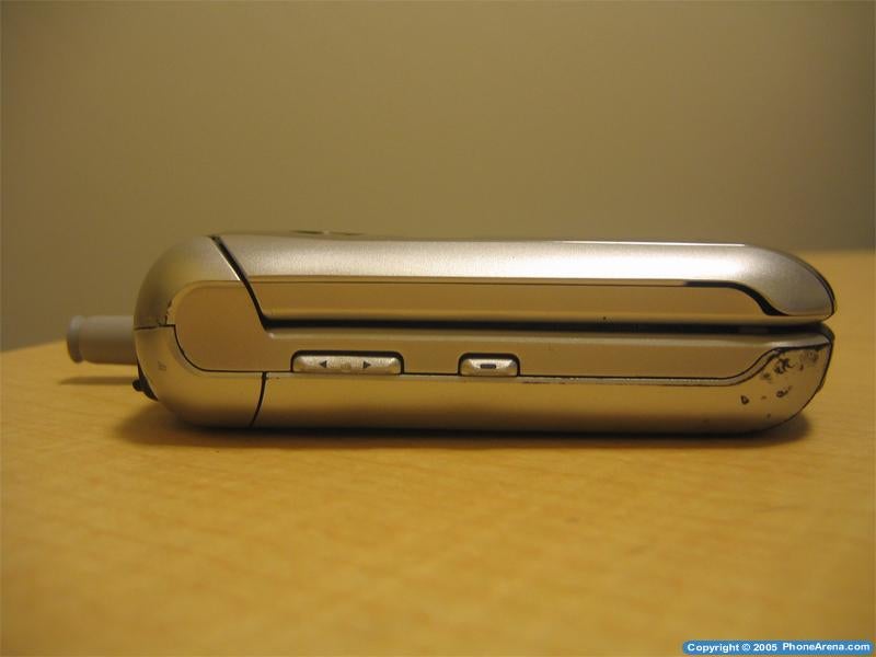 Motorola V265 review